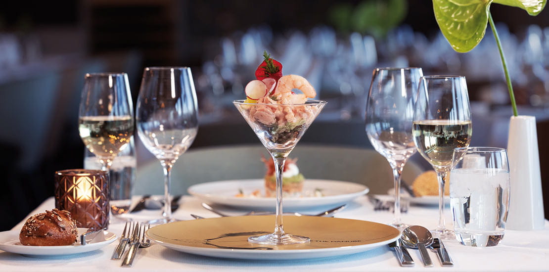 Enjoy delicious cuisine served in the Panorama restaurant